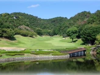 城山ゴルフ倶楽部（兵庫県） コース写真 1